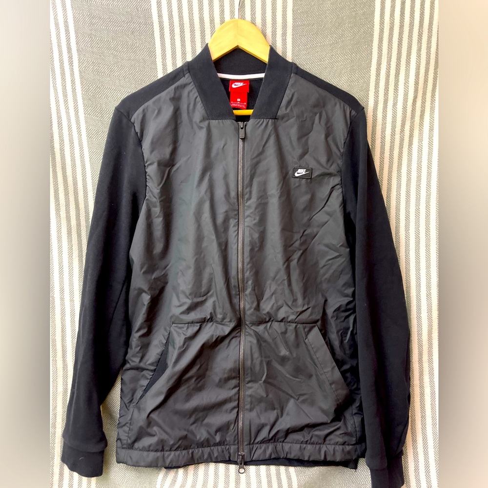 Nike Women’s Black Full-Zip‎ Bomber Jacket Size Medium